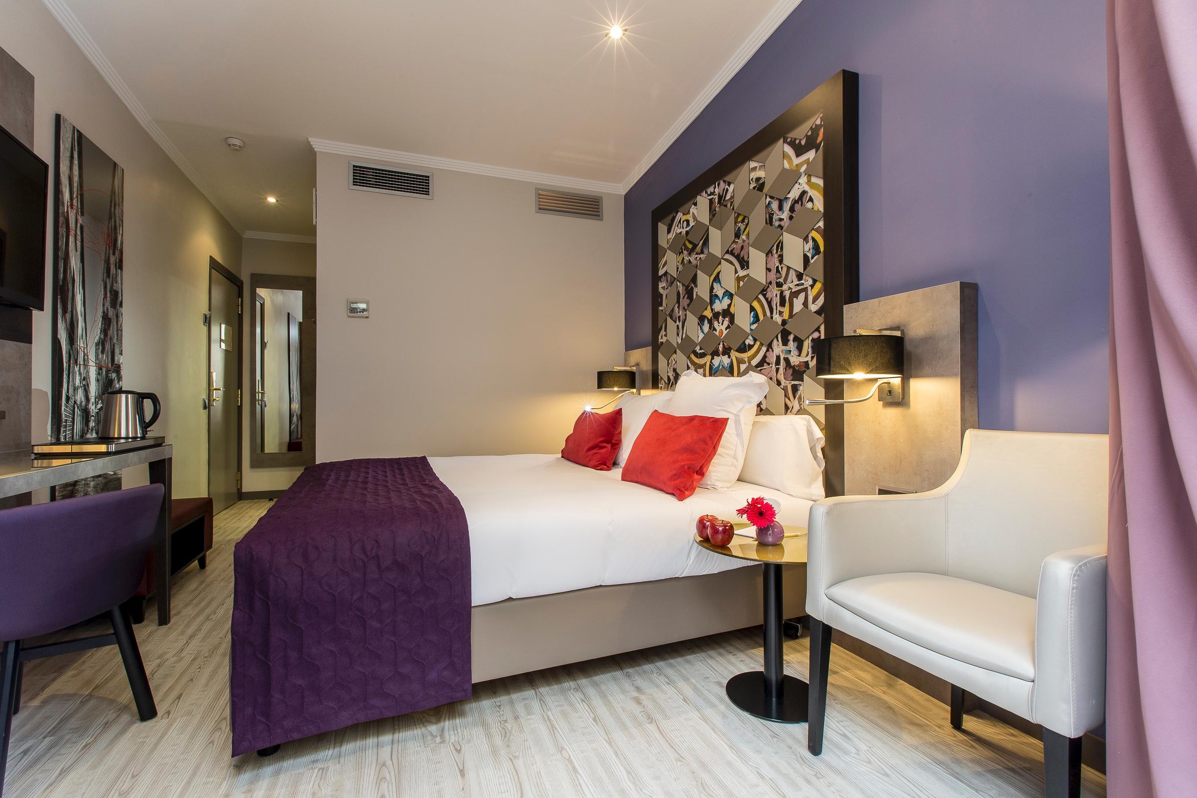 Leonardo Hotel Barcelona Las Ramblas Екстериор снимка