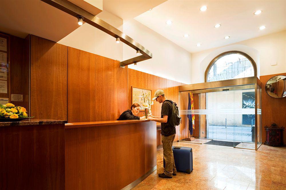 Leonardo Hotel Barcelona Las Ramblas Екстериор снимка